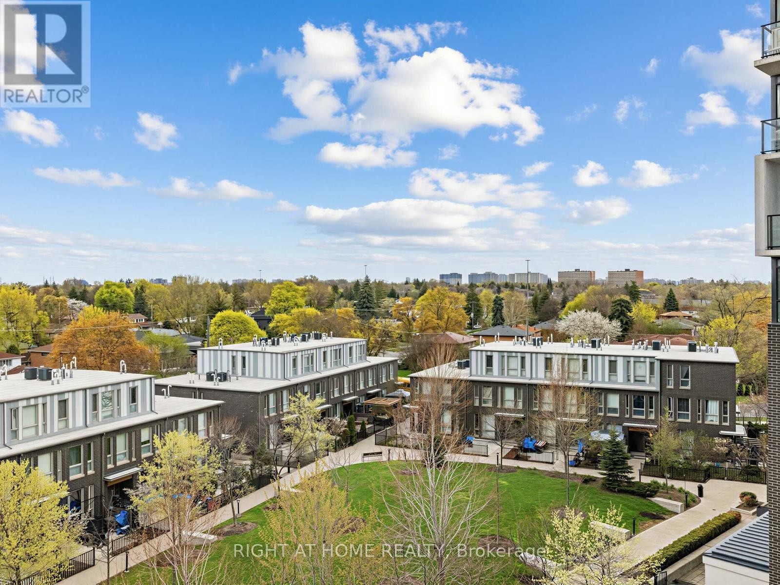 












509 - 128 FAIRVIEW MALL DRIVE

,
Toronto (Don Valley Village),




Ontario
M2J2Z1

