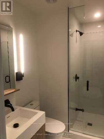 












1513 - 117 BROADWAY AVENUE

,
Toronto (Mount Pleasant West),




Ontario
M4P1V3


