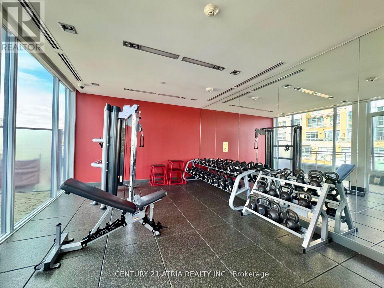 












712 - 435 RICHMOND STREET W

,
Toronto (Waterfront Communities),




Ontario
M5V0N3

