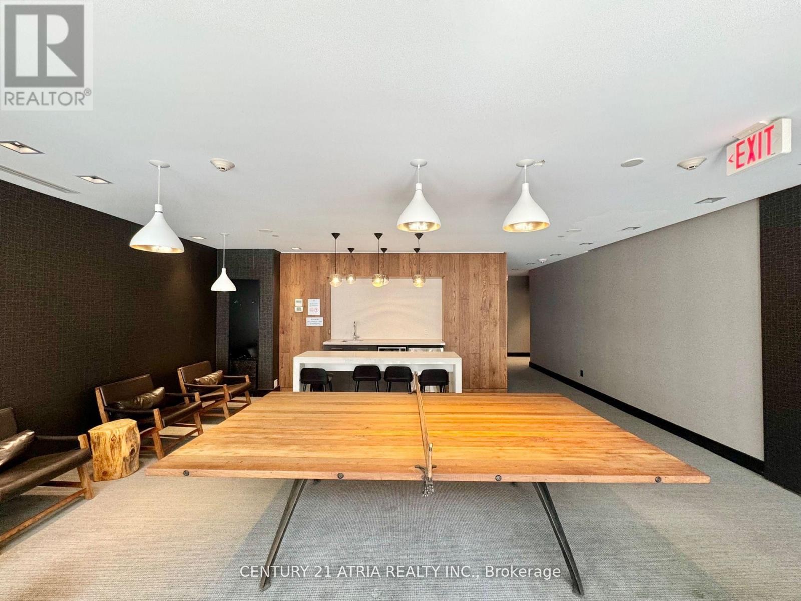 












712 - 435 RICHMOND STREET W

,
Toronto (Waterfront Communities),




Ontario
M5V0N3

