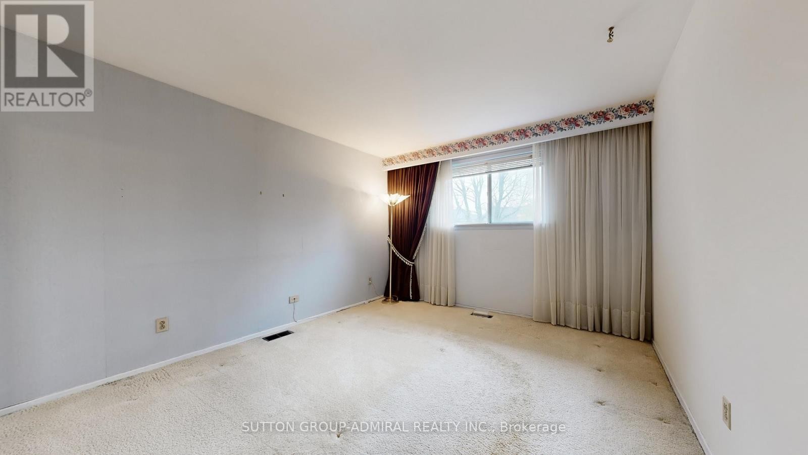 












5 WEDGEPORT PLACE

,
Toronto (Willowdale East),




Ontario
M2N4B3

