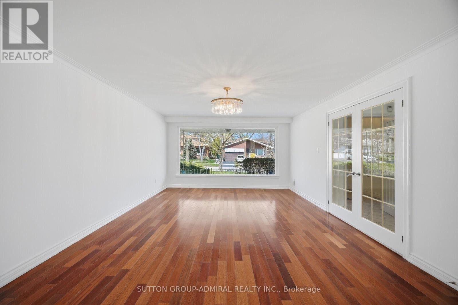 












53 BESTVIEW DRIVE

,
Toronto (Bayview Woods-Steeles),




Ontario
M2M2X8

