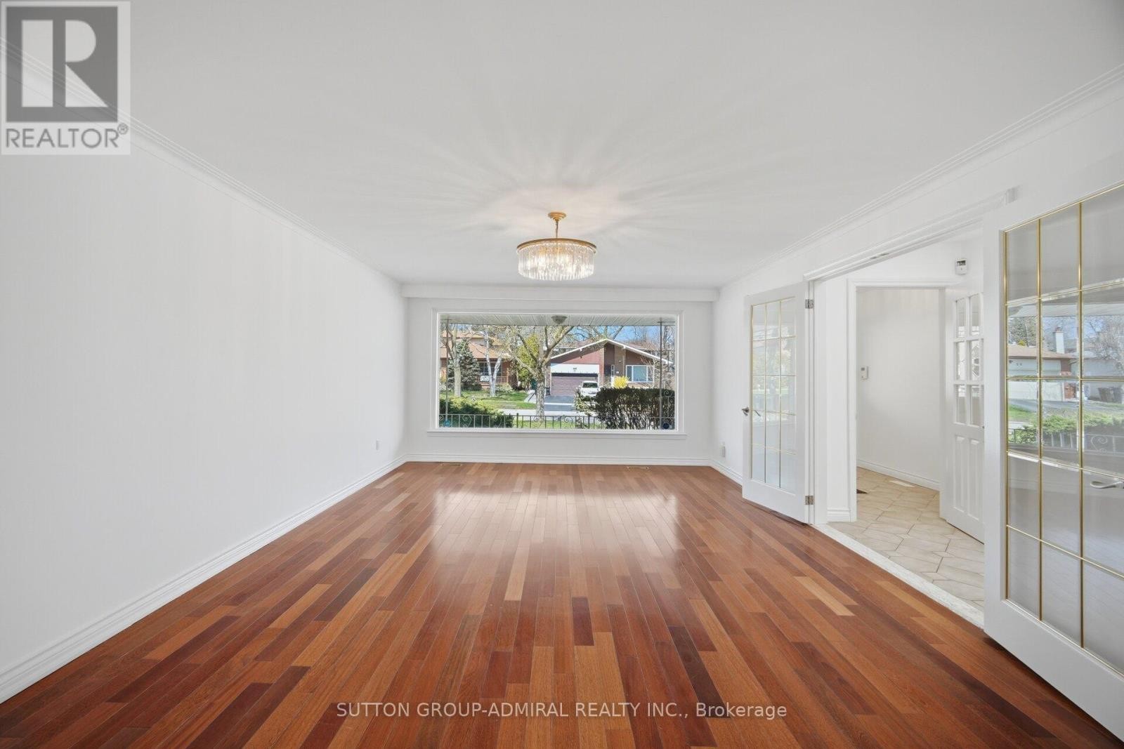 












53 BESTVIEW DRIVE

,
Toronto (Bayview Woods-Steeles),




Ontario
M2M2X8

