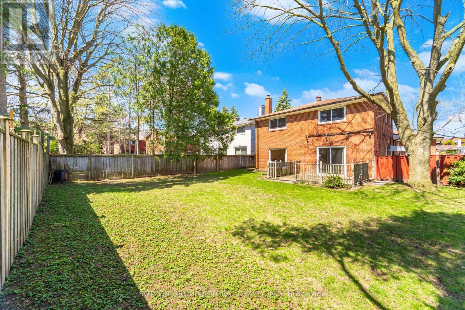 












53 BESTVIEW DRIVE

,
Toronto (Bayview Woods-Steeles),




Ontario
M2M2X8

