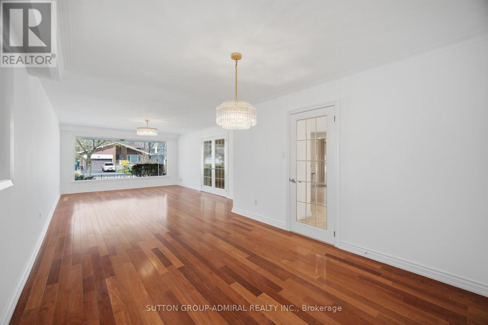 












53 BESTVIEW DRIVE

,
Toronto (Bayview Woods-Steeles),




Ontario
M2M2X8

