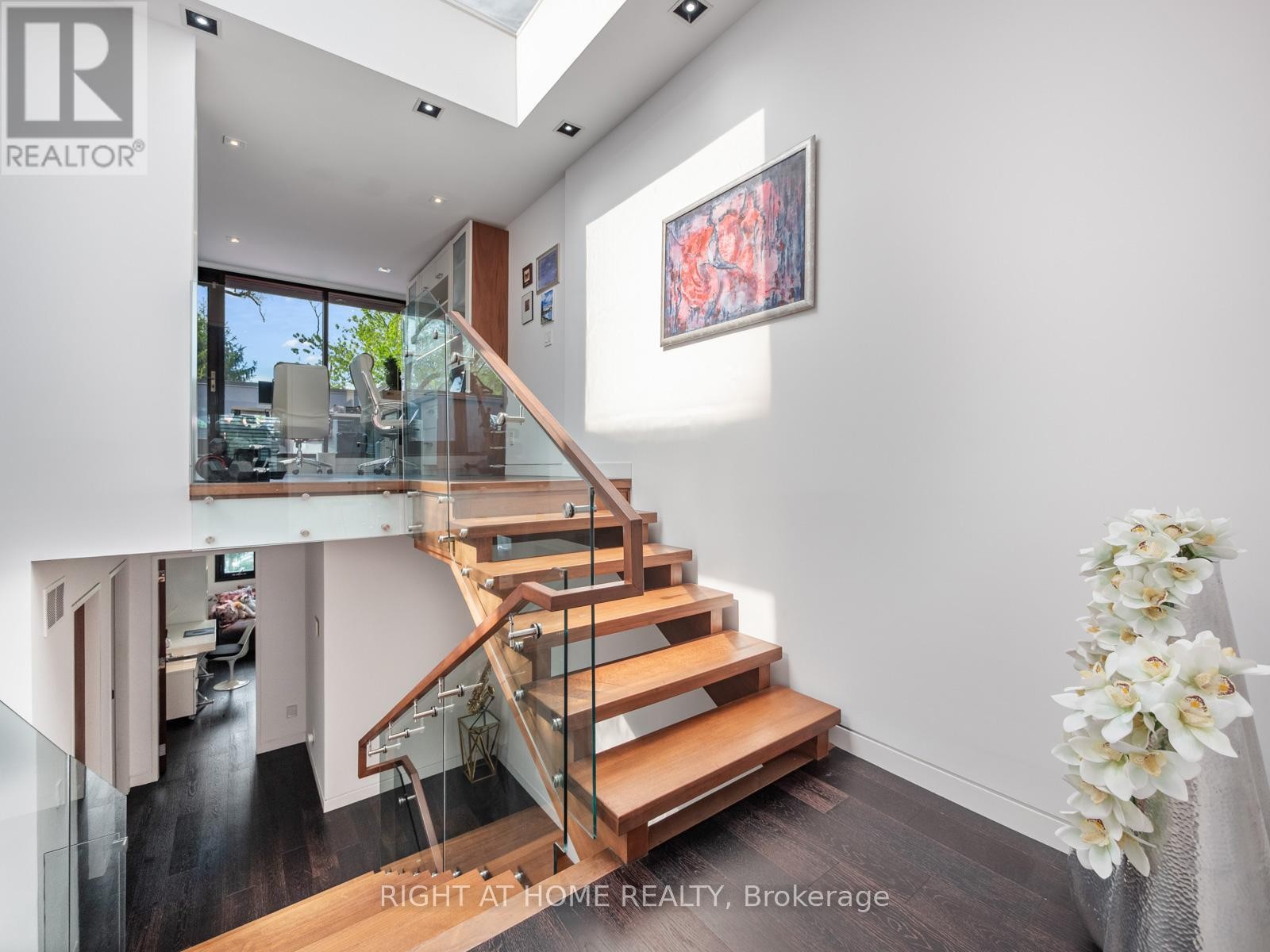 












336 MELROSE AVENUE

,
Toronto (Bedford Park-Nortown),




Ontario
M5M1Z4

