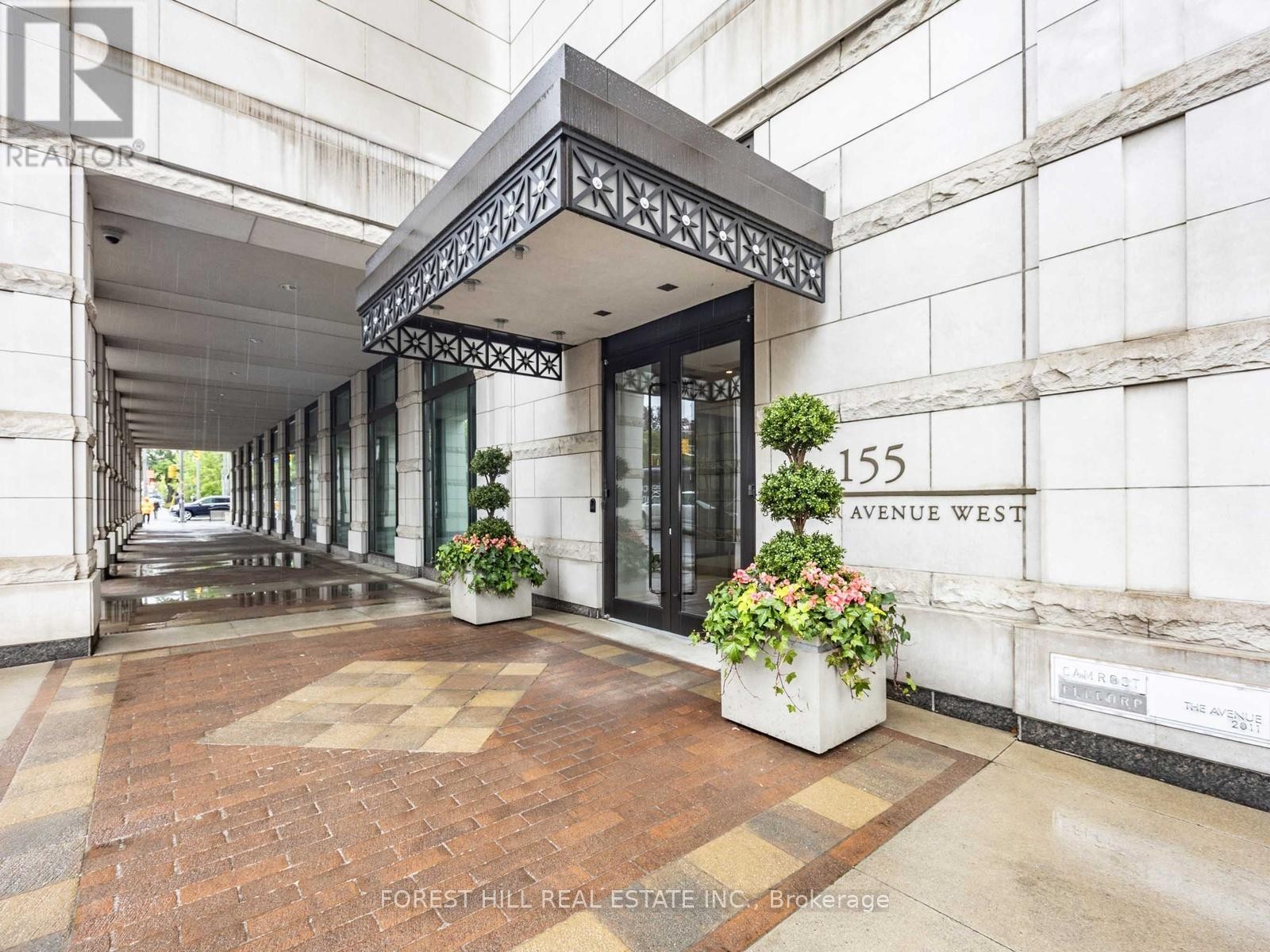 












1204 - 155 ST CLAIR AVENUE W

,
Toronto (Casa Loma),




Ontario
M4V0A1


