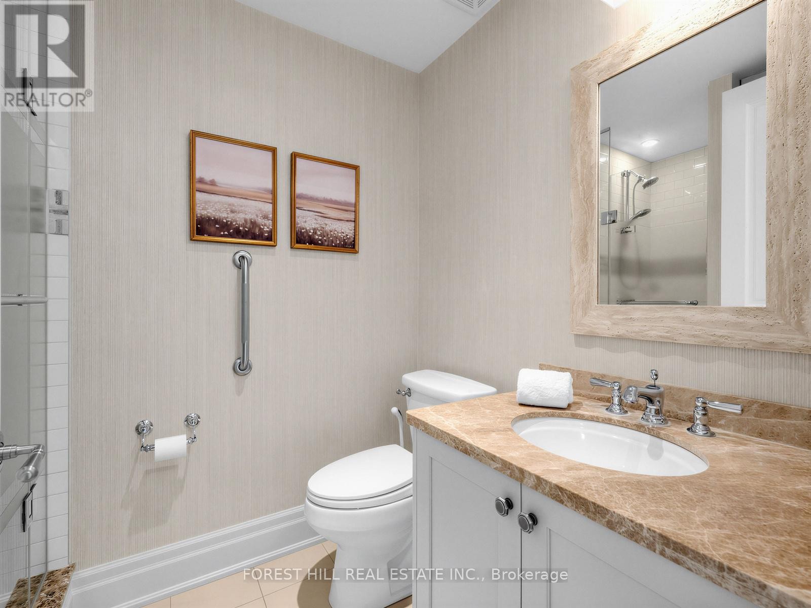 












1204 - 155 ST CLAIR AVENUE W

,
Toronto (Casa Loma),




Ontario
M4V0A1

