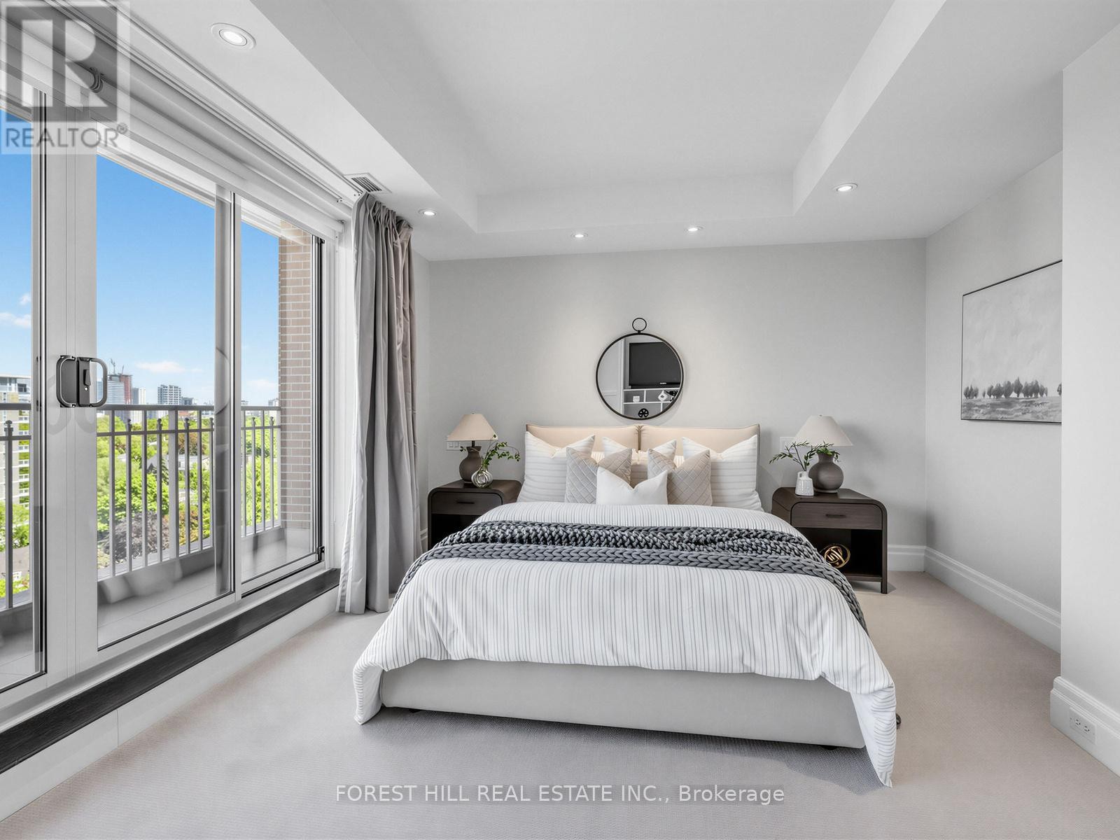 












1204 - 155 ST CLAIR AVENUE W

,
Toronto (Casa Loma),




Ontario
M4V0A1

