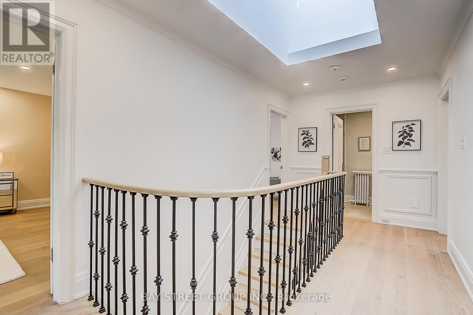 












3 SILVERWOOD AVENUE

,
Toronto (Forest Hill South),




Ontario
M5P1W3

