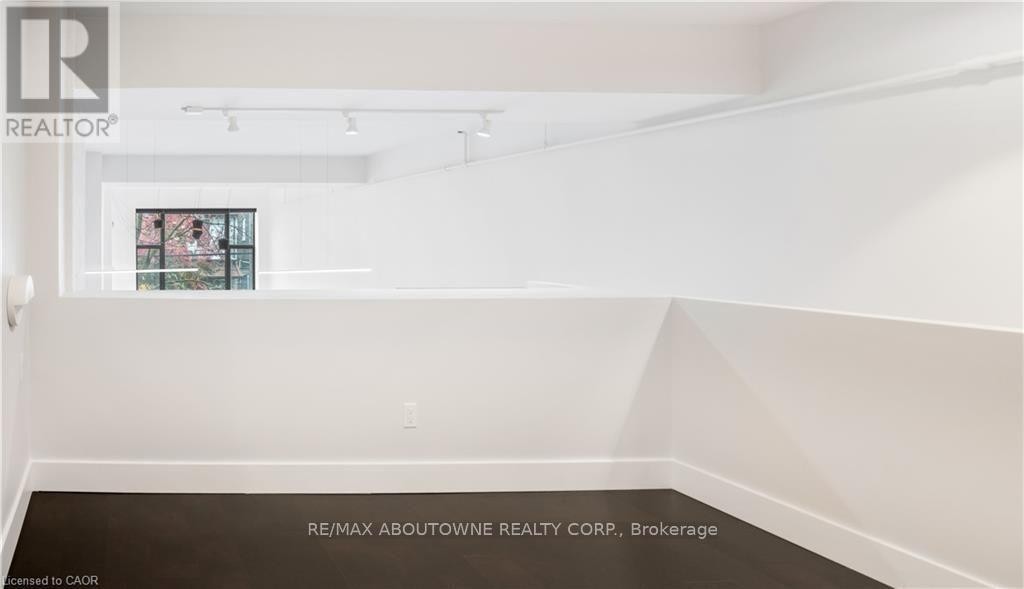 












105 - 676 RICHMOND STREET W

,
Toronto (Niagara),




Ontario
M6J1C3

