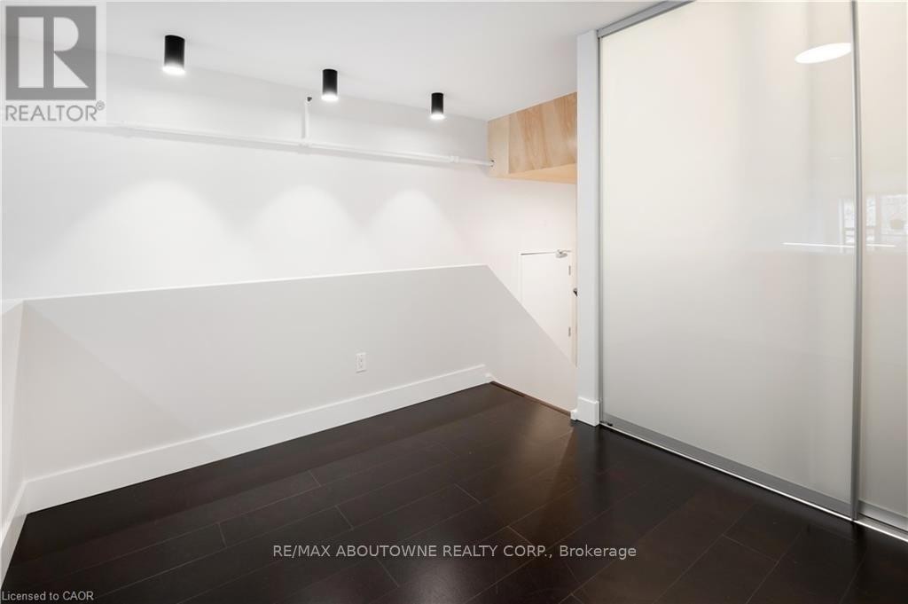 












105 - 676 RICHMOND STREET W

,
Toronto (Niagara),




Ontario
M6J1C3

