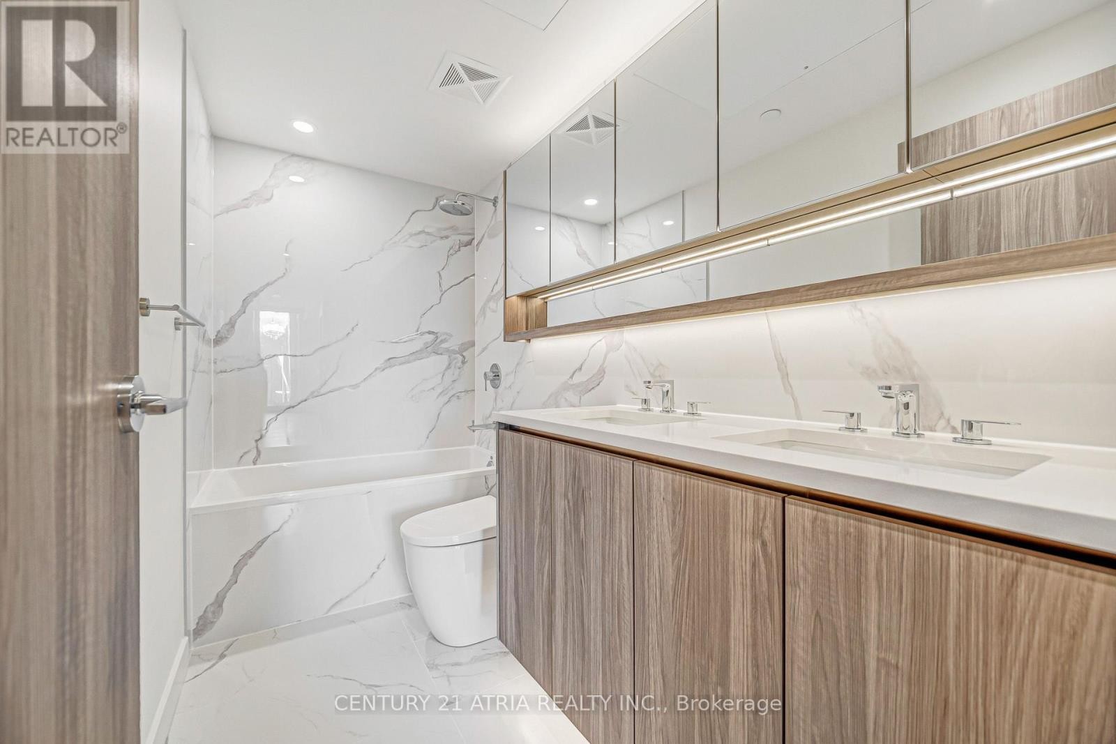 












210 - 18 ESTHER SHINER BOULEVARD

,
Toronto (Bayview Village),




Ontario
M2K0J7


