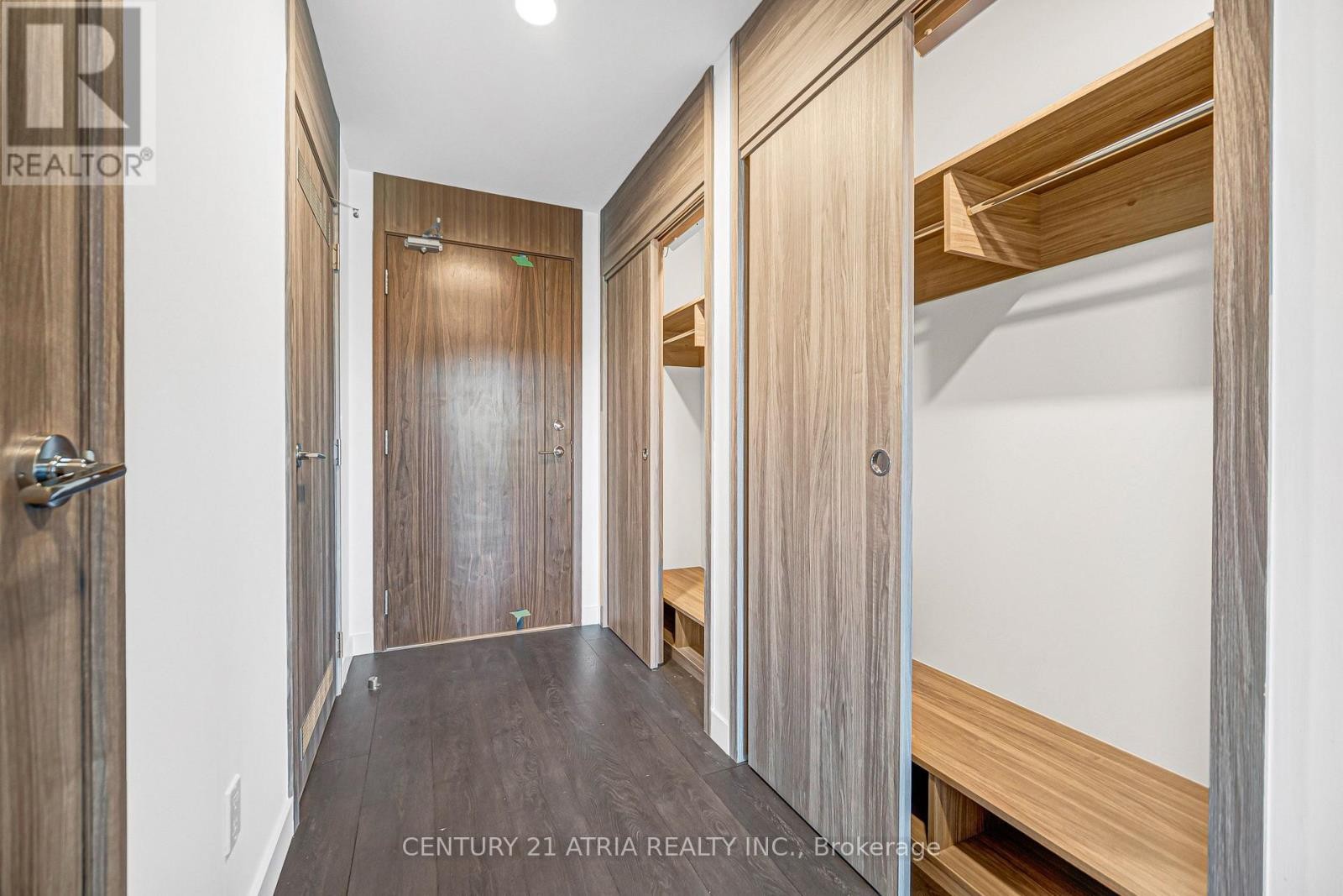 












210 - 18 ESTHER SHINER BOULEVARD

,
Toronto (Bayview Village),




Ontario
M2K0J7

