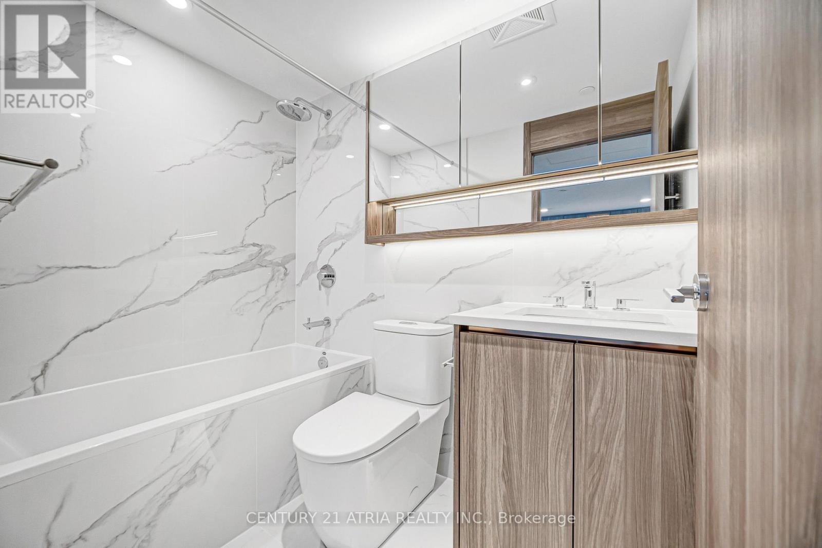 












210 - 18 ESTHER SHINER BOULEVARD

,
Toronto (Bayview Village),




Ontario
M2K0J7

