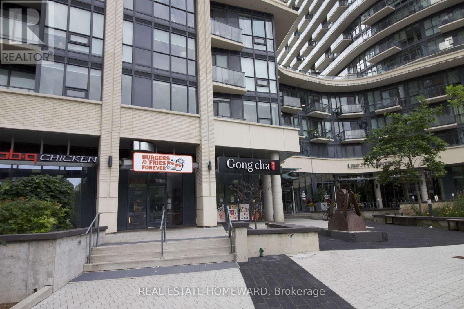 












1 - 49 EAST LIBERTY STREET

,
Toronto (Niagara),




Ontario
M6K0B2

