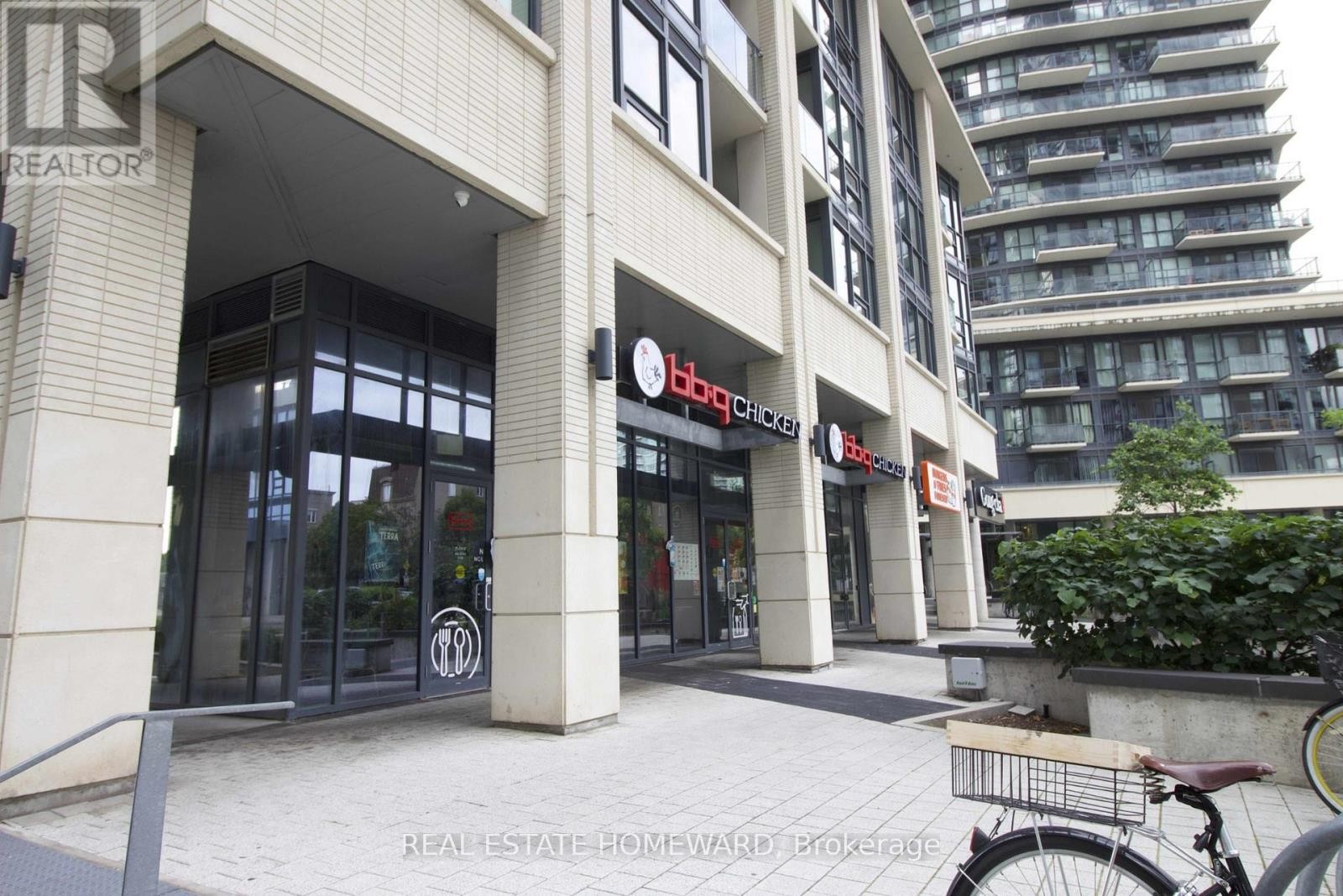 












1 - 49 EAST LIBERTY STREET

,
Toronto (Niagara),




Ontario
M6K0B2

