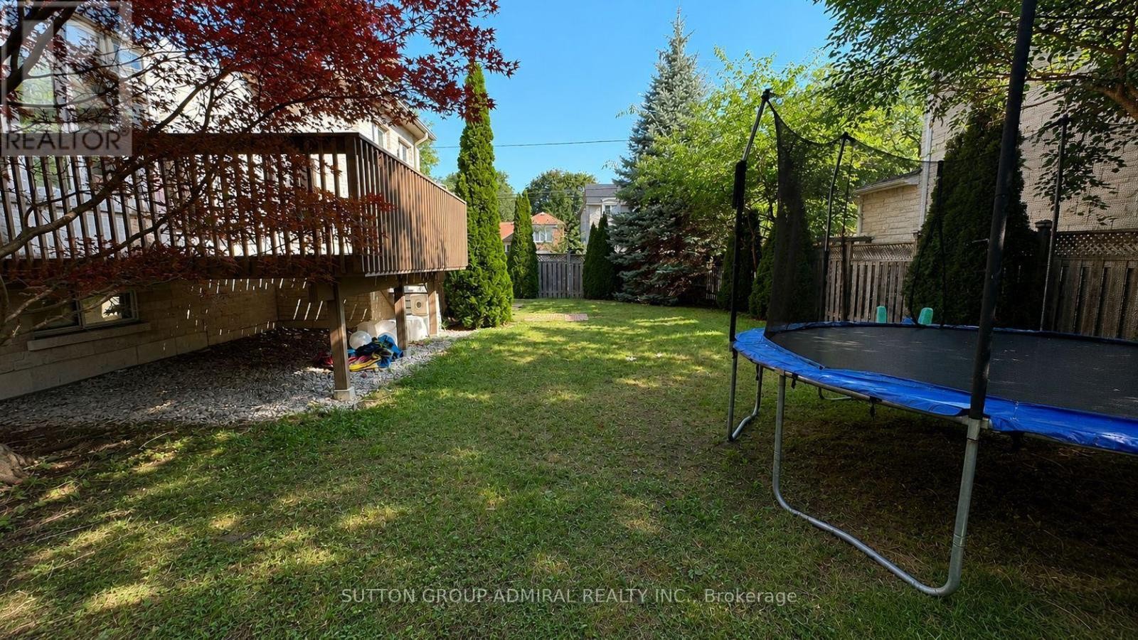 












175 ESTELLE AVENUE

,
Toronto (Willowdale East),




Ontario
M2N5J2

