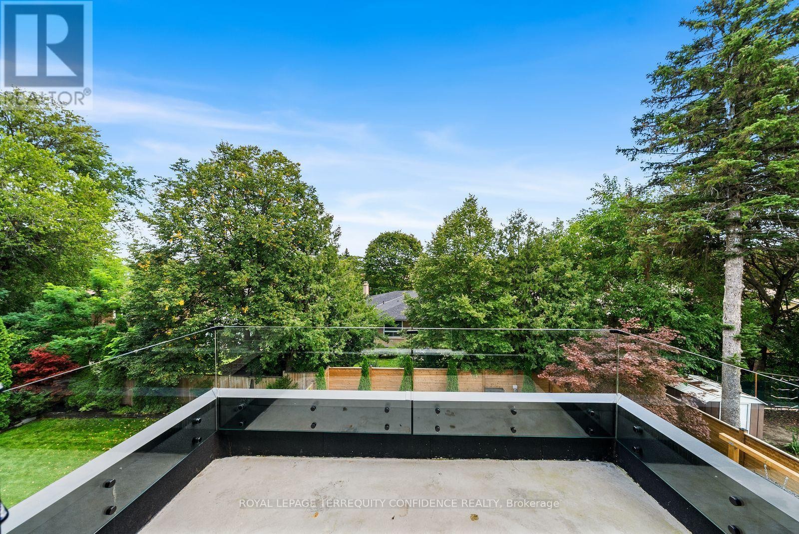 












31 PALOMINO CRESCENT

,
Toronto (Bayview Village),




Ontario
M2K1W2


