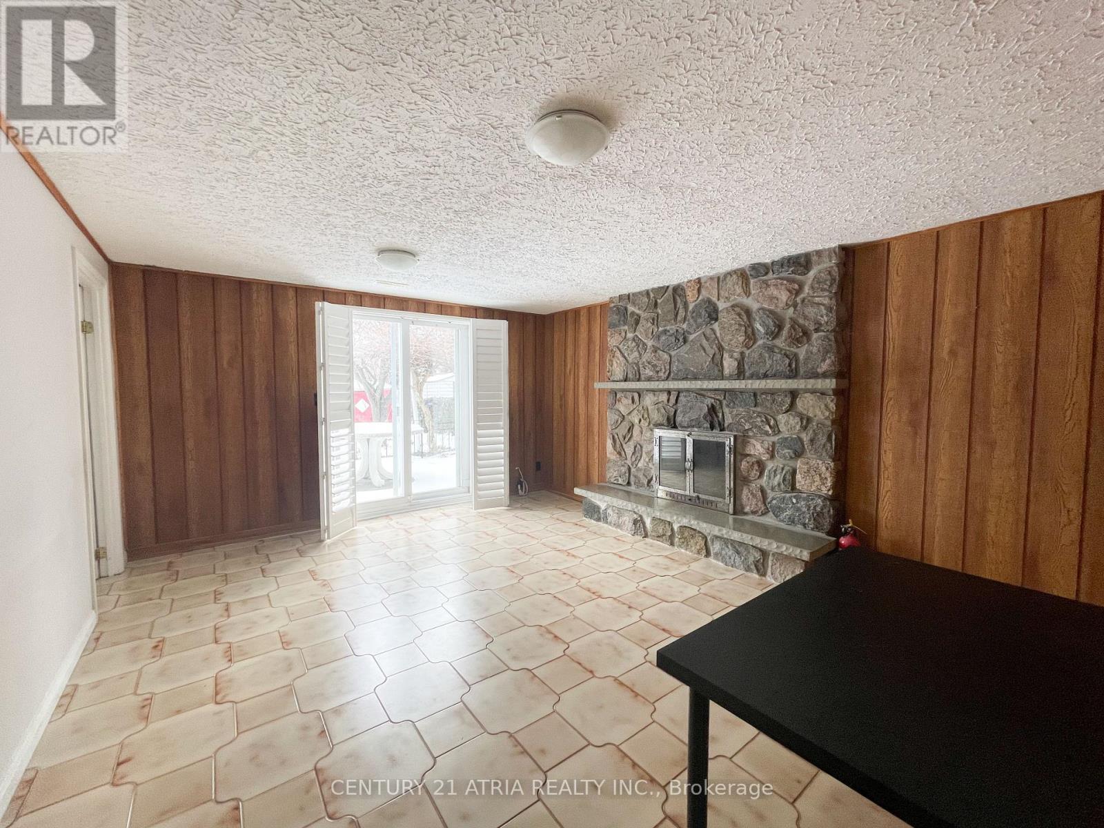 












LOWER - 27 PINDAR CRESCENT

,
Toronto (Pleasant View),




Ontario
M2J3L3

