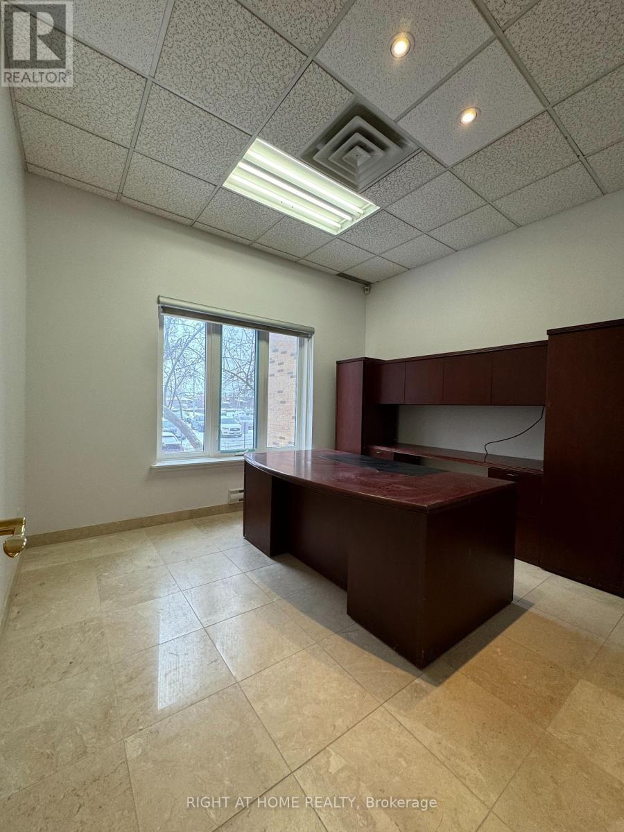 












1049 MCNICOLL AVENUE

,
Toronto (Steeles),




Ontario
M1W3W6


