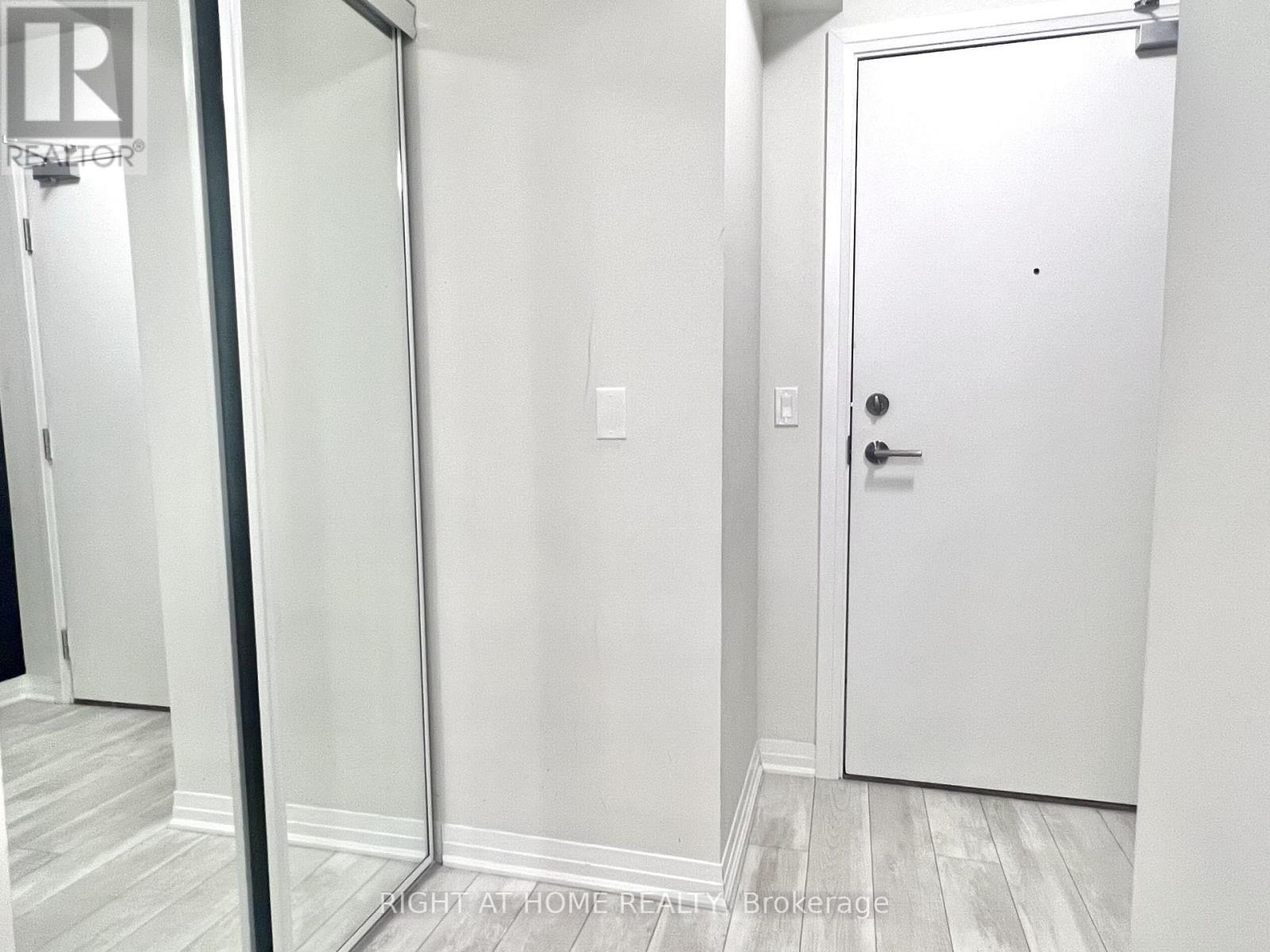 












202 - 1630 QUEEN STREET E

,
Toronto (The Beaches),




Ontario
M4L0B3

