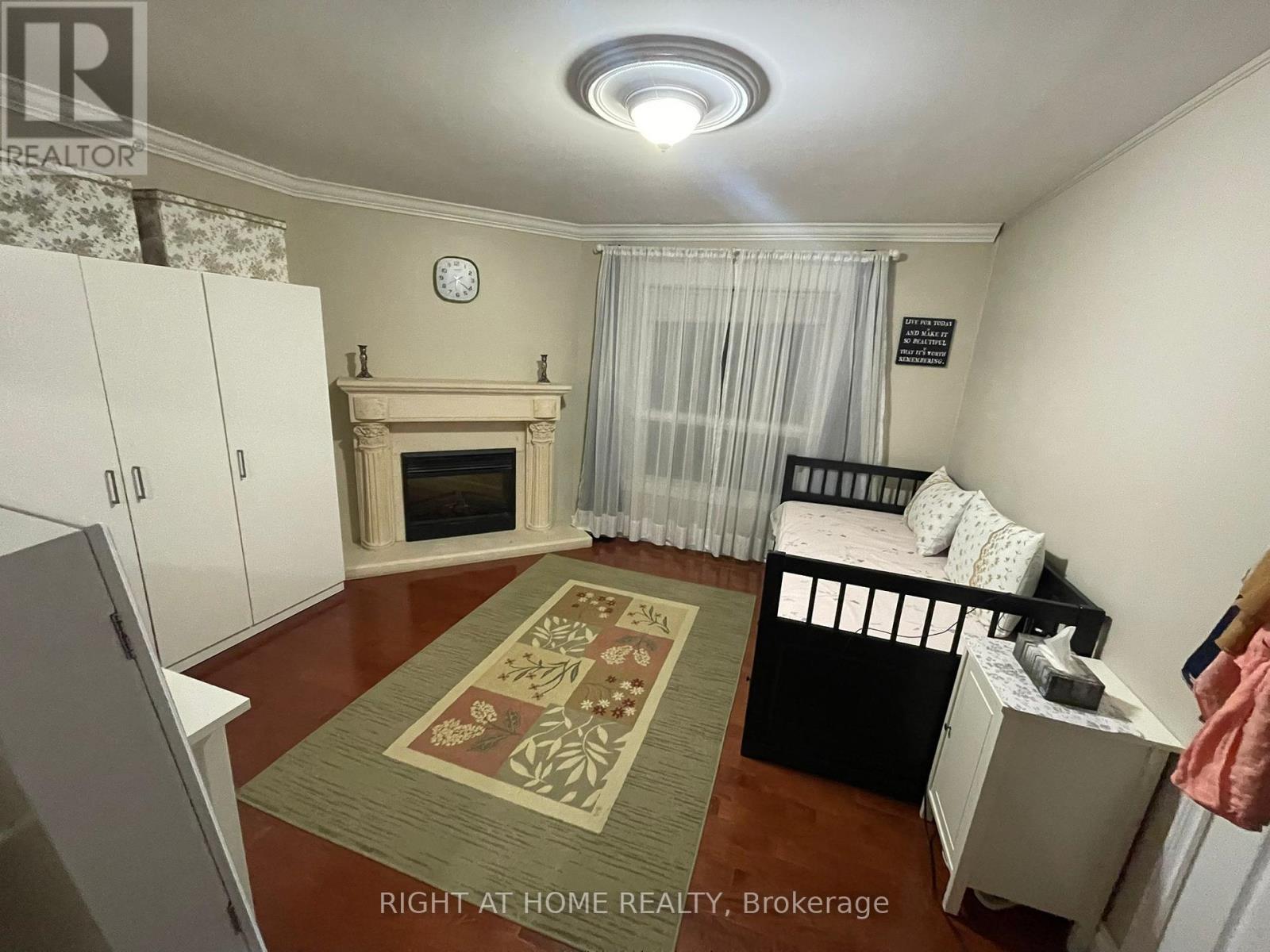 












1627 MIDDLETON STREET

,
Pickering (Brock Ridge),




Ontario
L1X2L5

