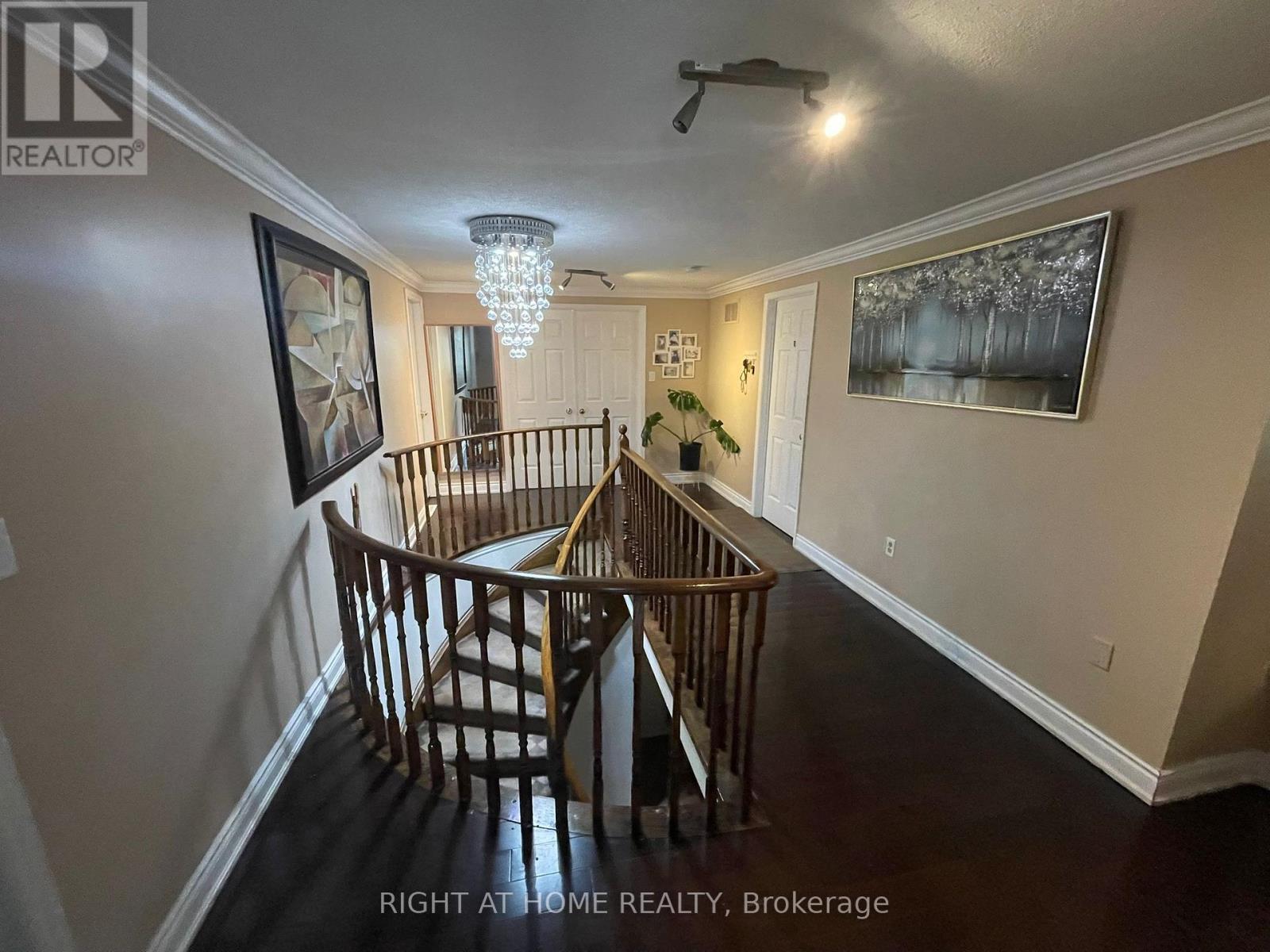 












1627 MIDDLETON STREET

,
Pickering (Brock Ridge),




Ontario
L1X2L5

