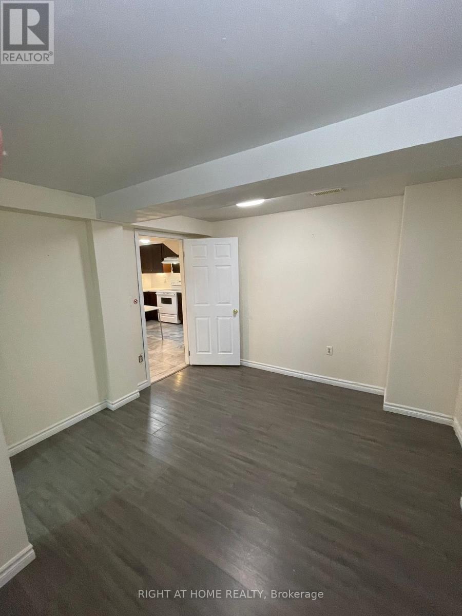 












1627 MIDDLETON STREET

,
Pickering (Brock Ridge),




Ontario
L1X2L5

