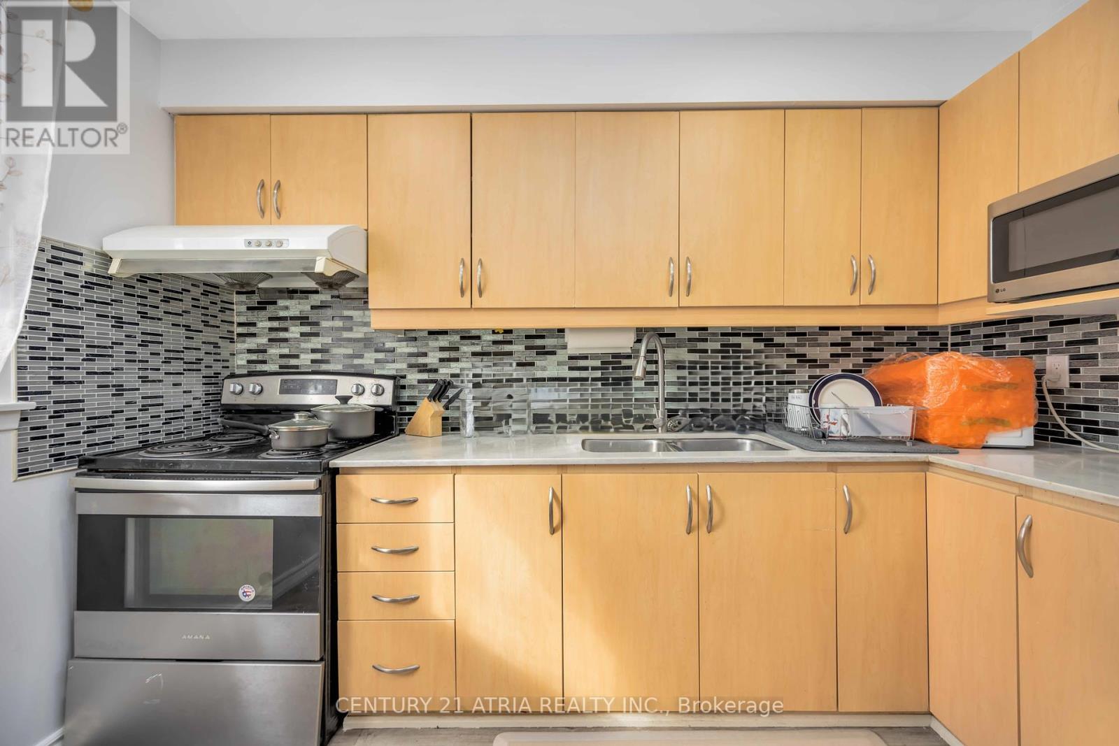 












102-U - 451 MILITARY TRAIL

,
Toronto (Morningside),




Ontario
M1E4E8


