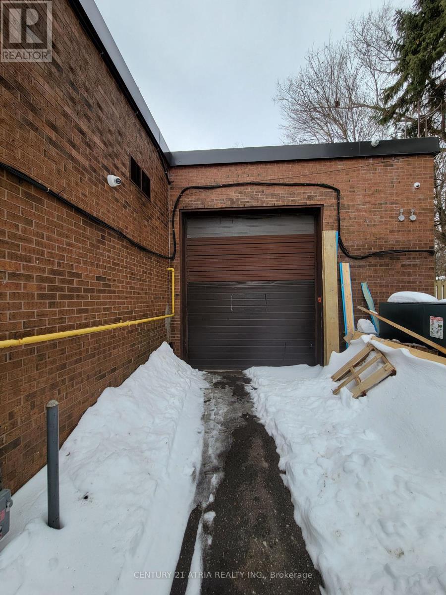 












1-1A - 1100 SIMCOE STREET N

,
Oshawa (Centennial),




Ontario
L1G4W6

