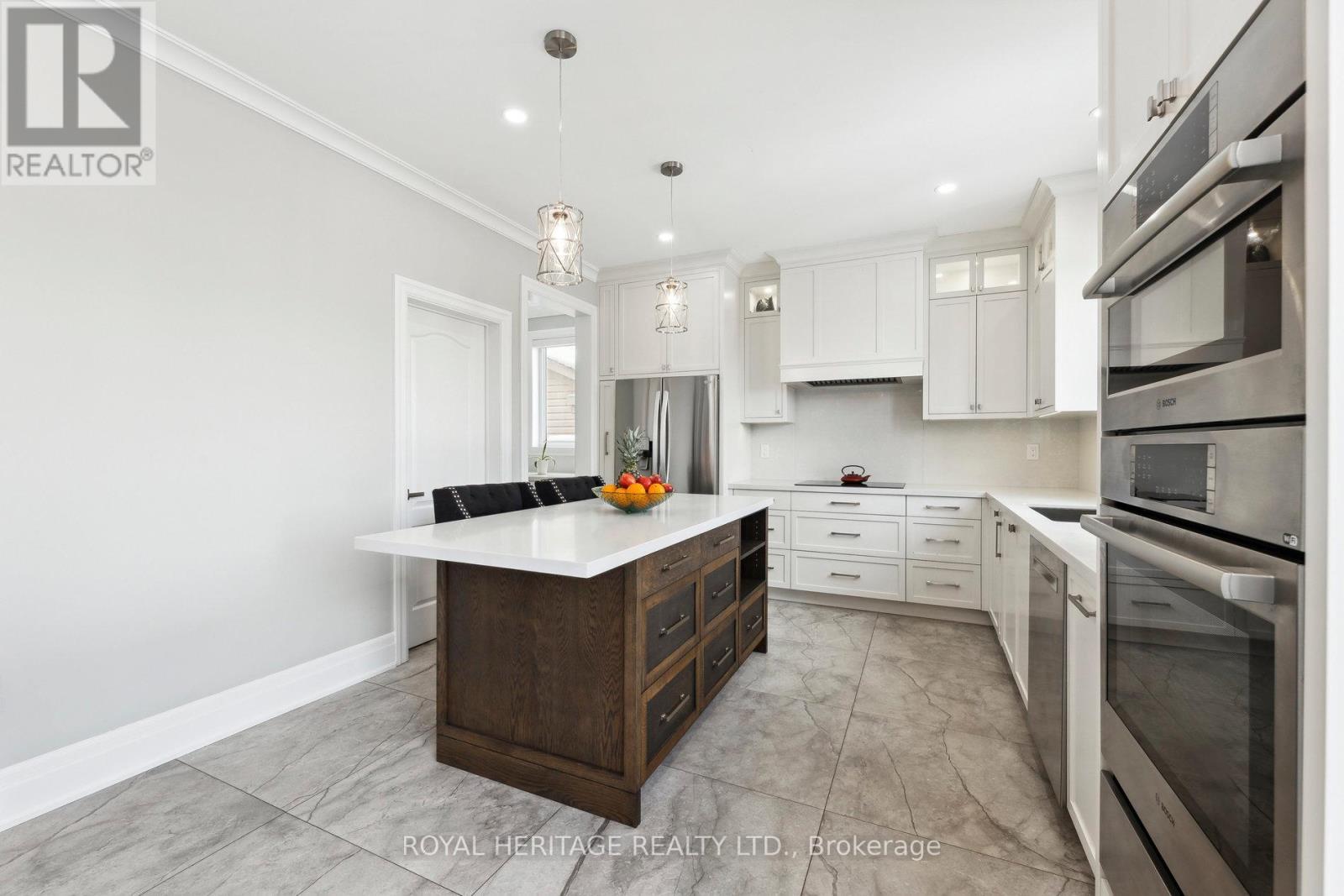 












2237 HACKETT PLACE

,
Oshawa (Windfields),




Ontario
L1L0B3

