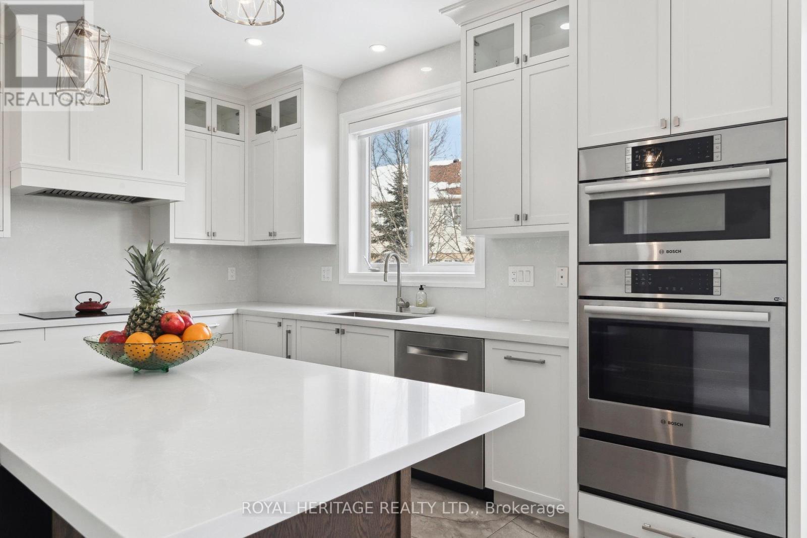 












2237 HACKETT PLACE

,
Oshawa (Windfields),




Ontario
L1L0B3

