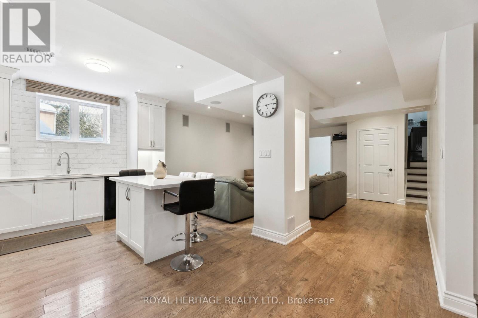 












2237 HACKETT PLACE

,
Oshawa (Windfields),




Ontario
L1L0B3

