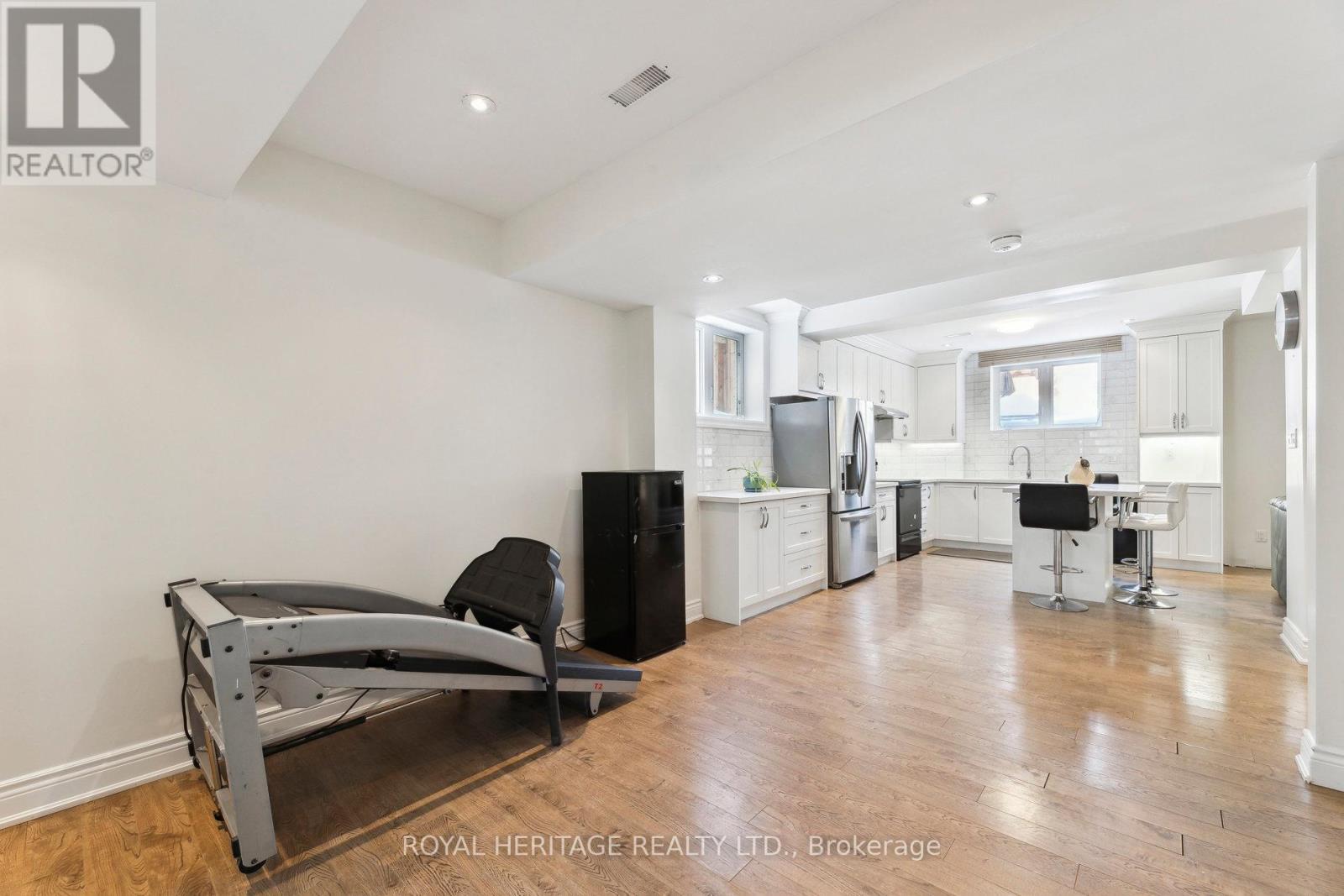












2237 HACKETT PLACE

,
Oshawa (Windfields),




Ontario
L1L0B3

