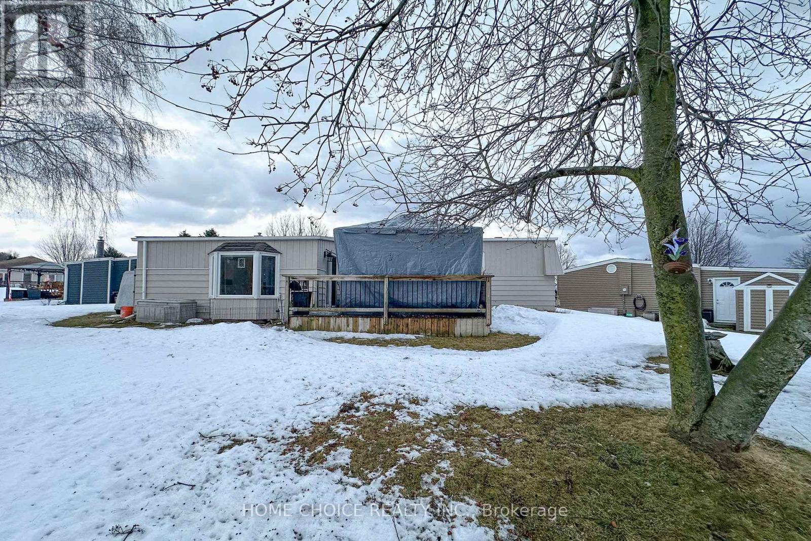 












8 SEVENTH HOLE COURT

,
Clarington (Newcastle),




Ontario
L1B1B5

