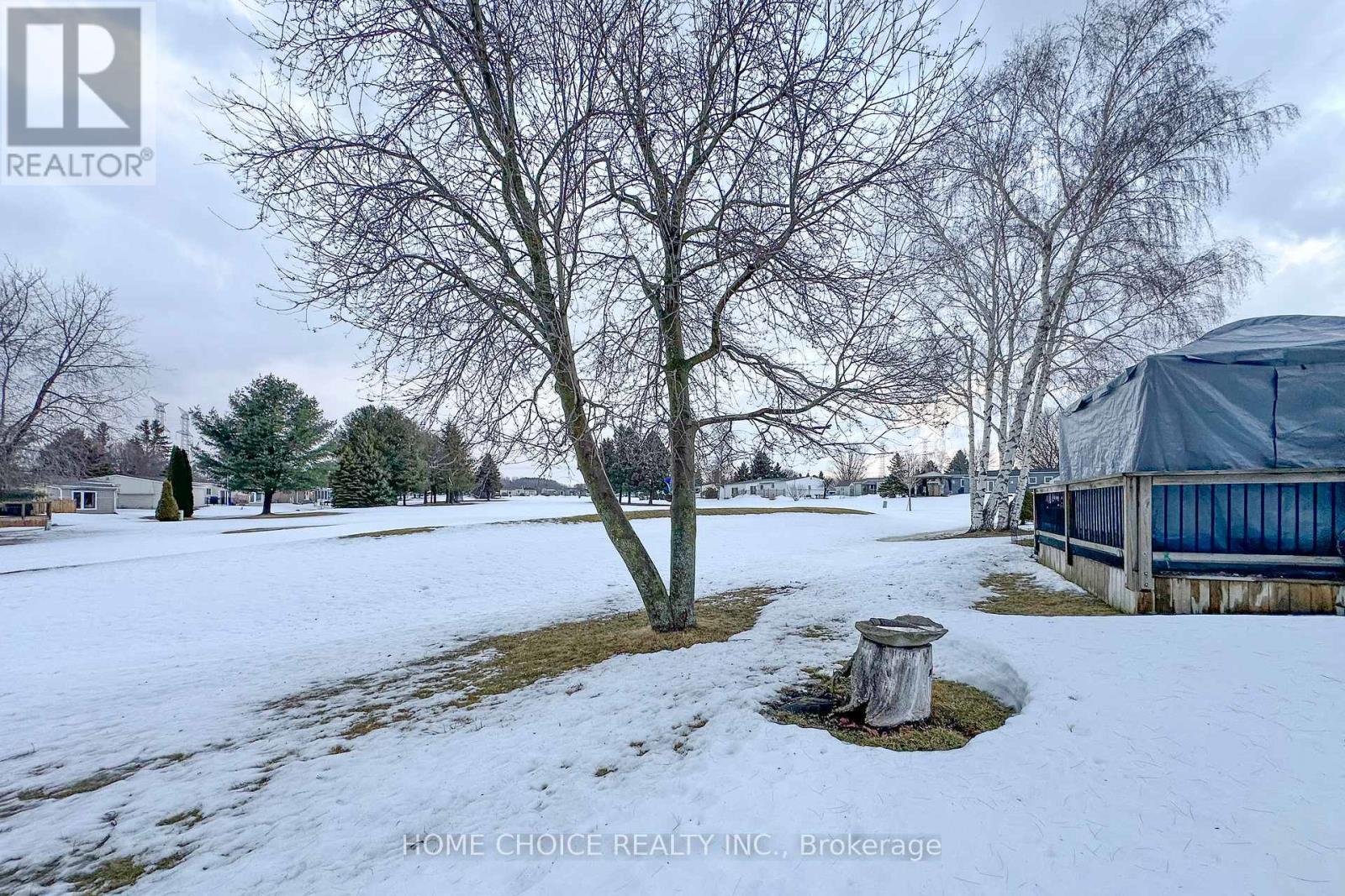 












8 SEVENTH HOLE COURT

,
Clarington (Newcastle),




Ontario
L1B1B5

