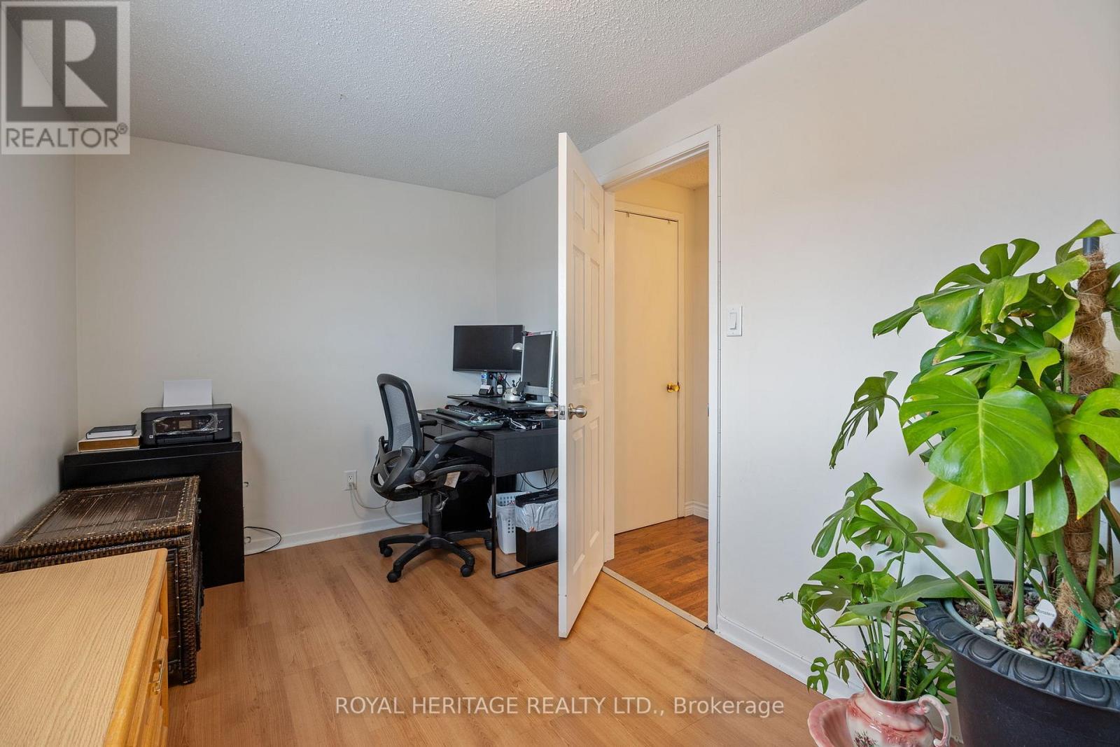 












109 PLUMROSE PATHWAY

,
Toronto (Malvern),




Ontario
M1B4B6

