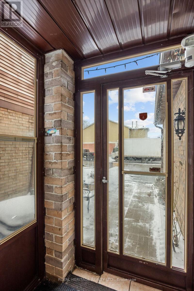 












109 PLUMROSE PATHWAY

,
Toronto (Malvern),




Ontario
M1B4B6

