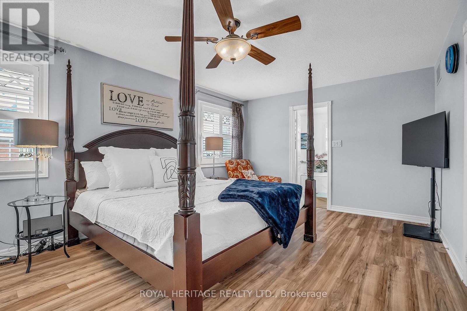 












846 HANMORE COURT

,
Oshawa (Pinecrest),




Ontario
L1K0C5

