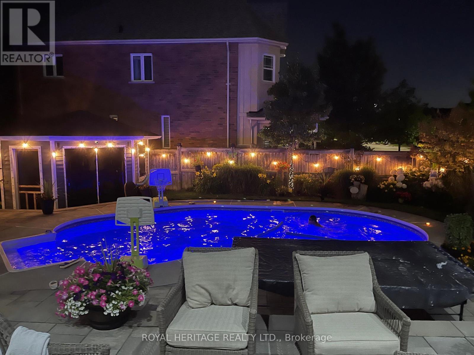 












846 HANMORE COURT

,
Oshawa (Pinecrest),




Ontario
L1K0C5

