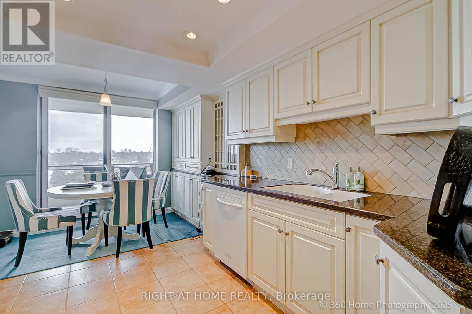 












506 - 700 WILSON ROAD N

,
Oshawa (Centennial),




Ontario
L1G7T5


