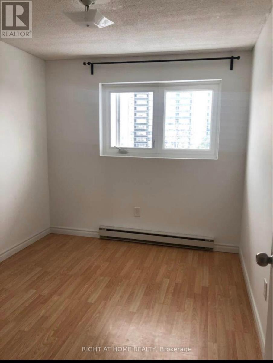 












76 - 91 MUIR DRIVE

,
Toronto (Scarborough Village),




Ontario
M1M3T7

