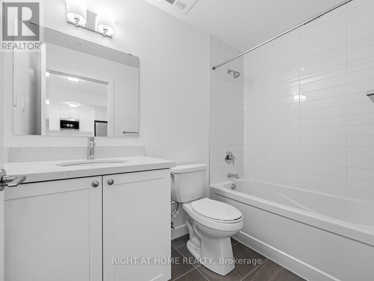 












401 - 55 CLARINGTON BOULEVARD

,
Clarington (Bowmanville),




Ontario
L1C7J4

