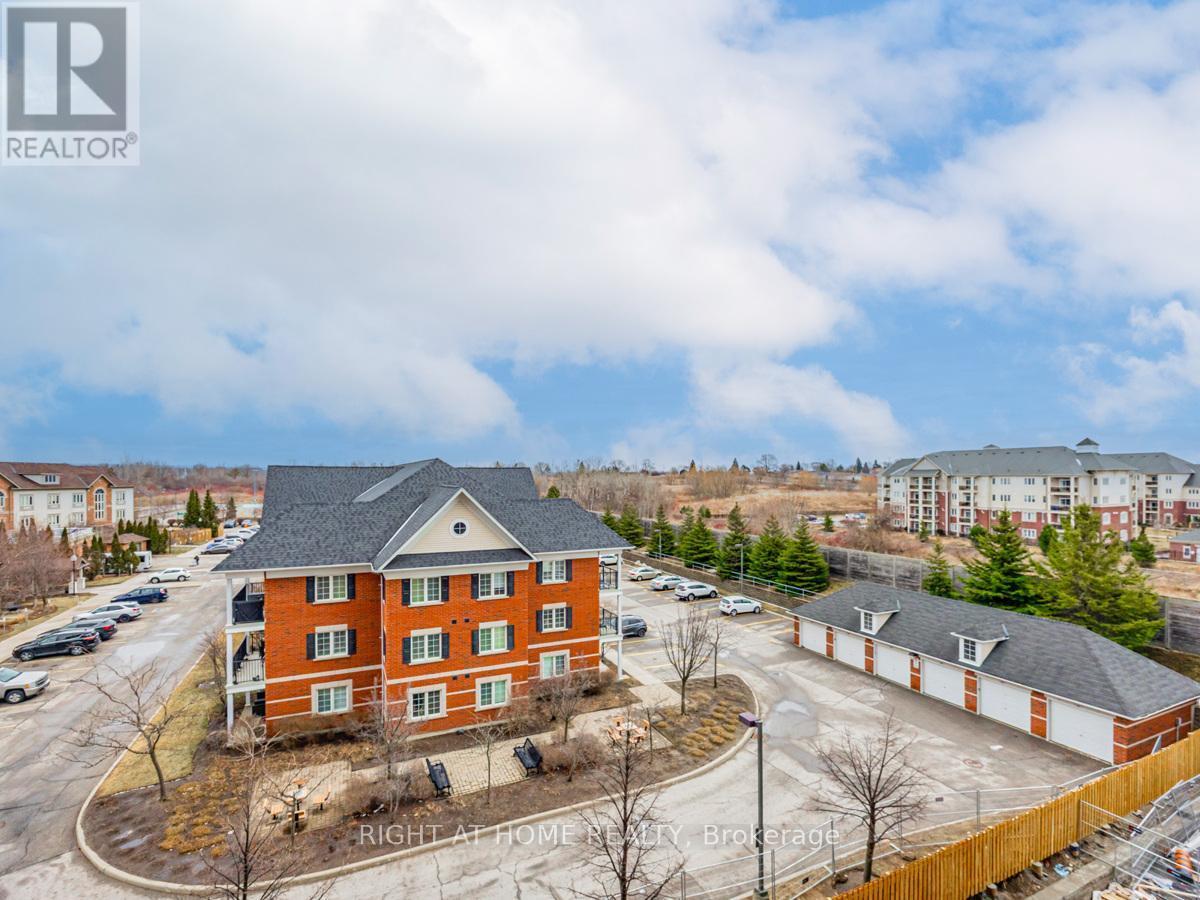 












401 - 55 CLARINGTON BOULEVARD

,
Clarington (Bowmanville),




Ontario
L1C7J4

