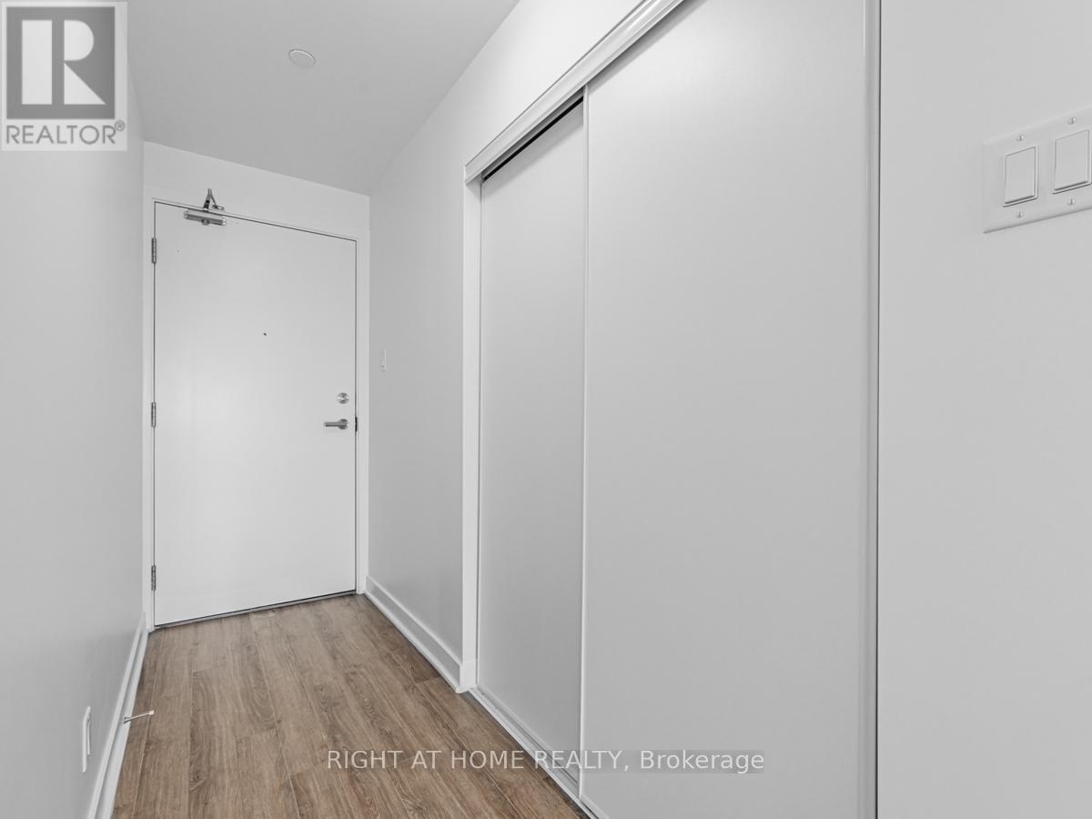 












401 - 55 CLARINGTON BOULEVARD

,
Clarington (Bowmanville),




Ontario
L1C7J4

