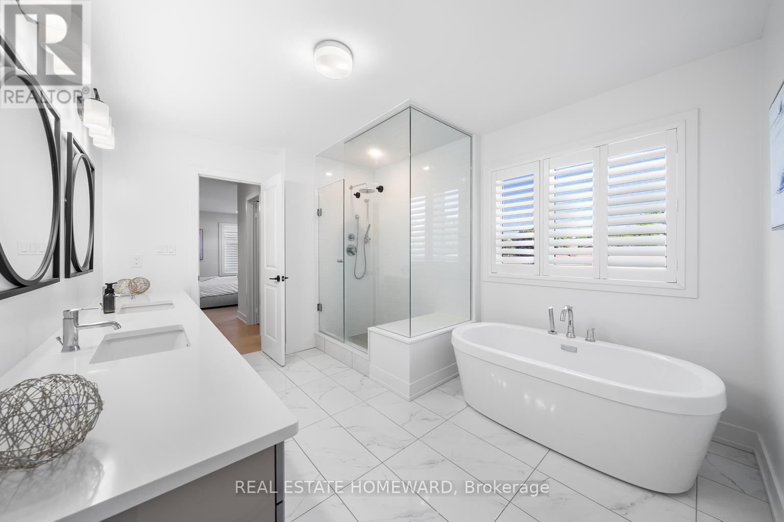 












1344 GULL CROSSING

,
Pickering (Bay Ridges),




Ontario
L1W0B7


