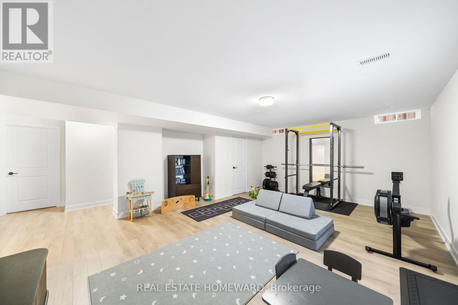 












1344 GULL CROSSING

,
Pickering (Bay Ridges),




Ontario
L1W0B7

