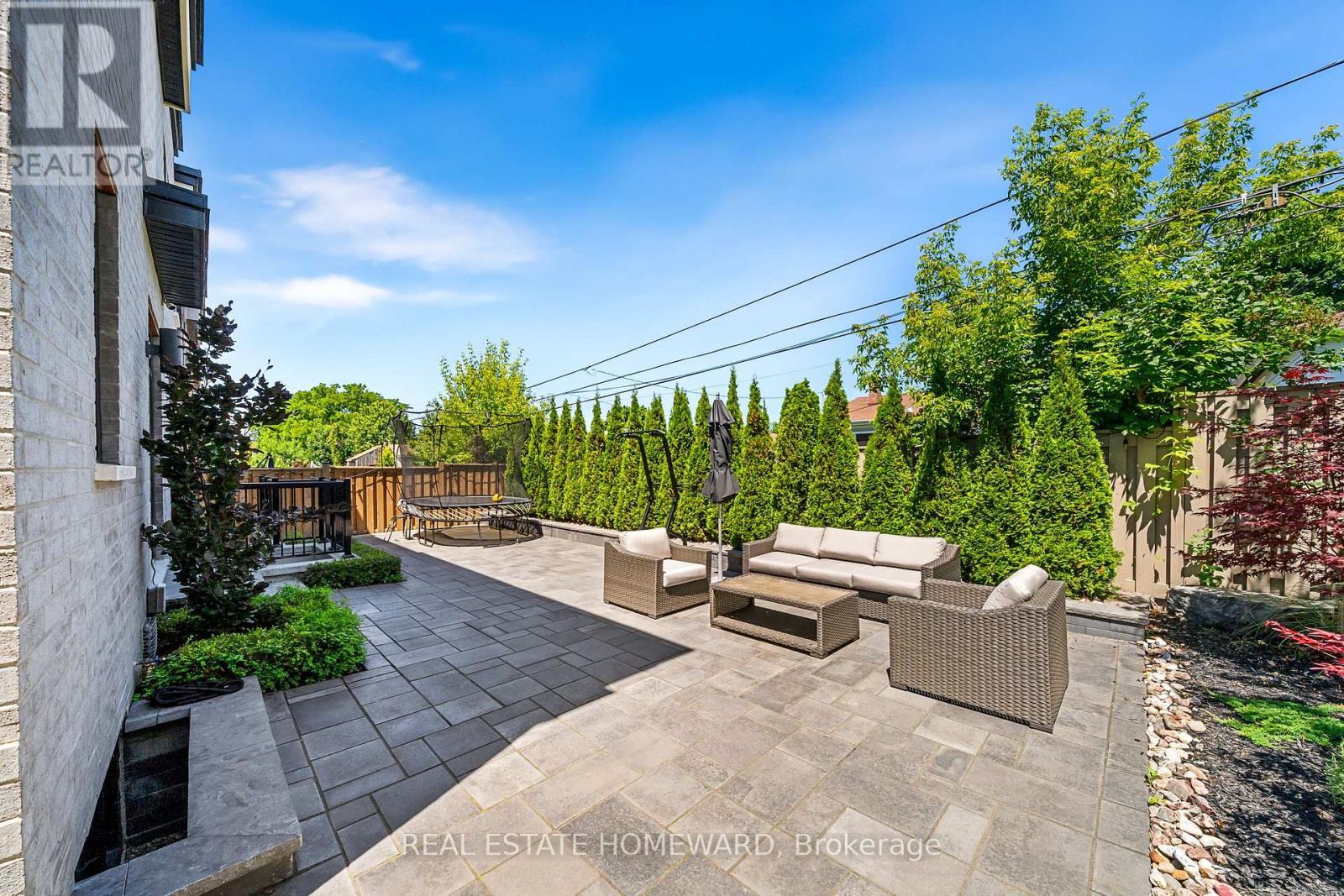 












1344 GULL CROSSING

,
Pickering (Bay Ridges),




Ontario
L1W0B7

