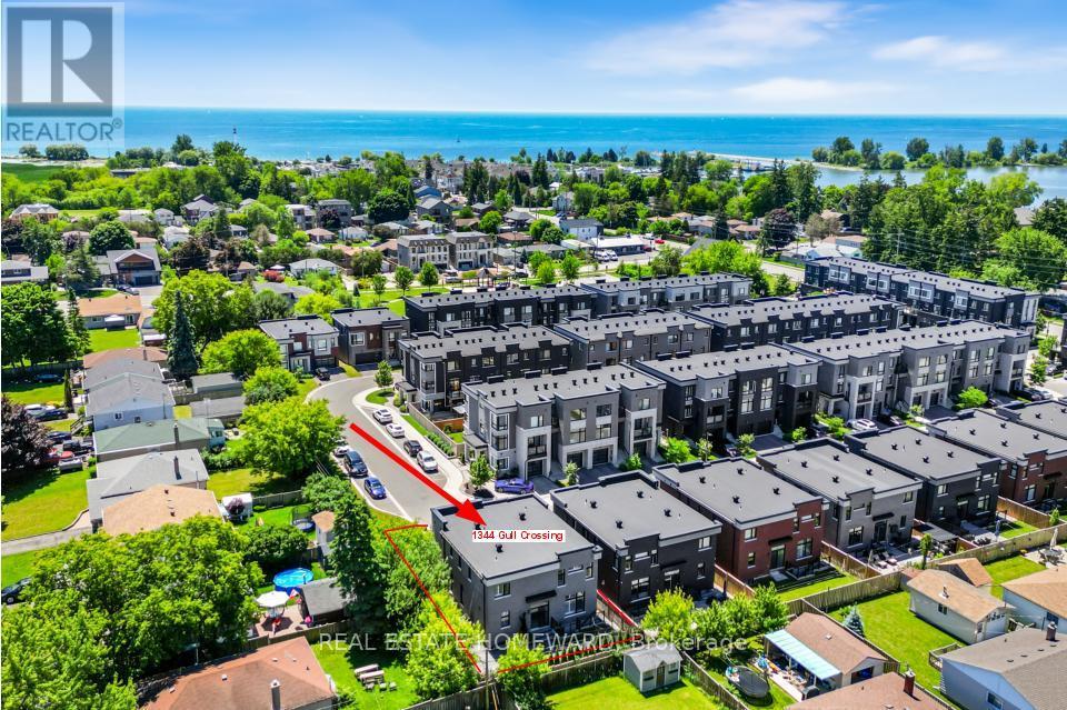 












1344 GULL CROSSING

,
Pickering (Bay Ridges),




Ontario
L1W0B7

